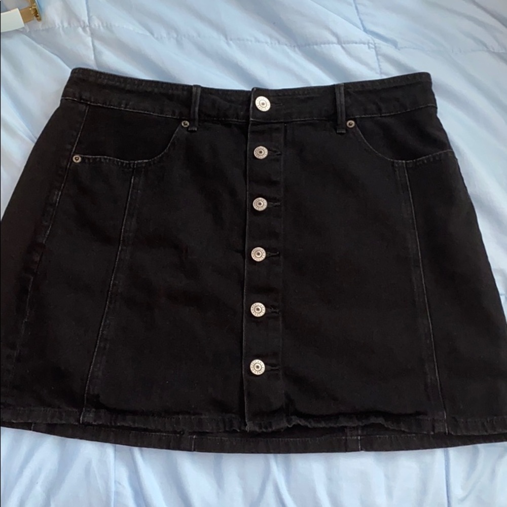 A-line black high rise skirt